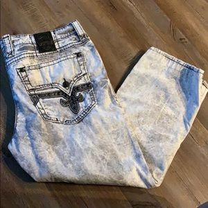 Brand new. No tags. To big for my husband.